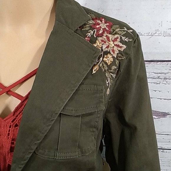 Reba Embroidered jacket - Picture 4 of 11